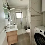 Golden Dream Apartment *